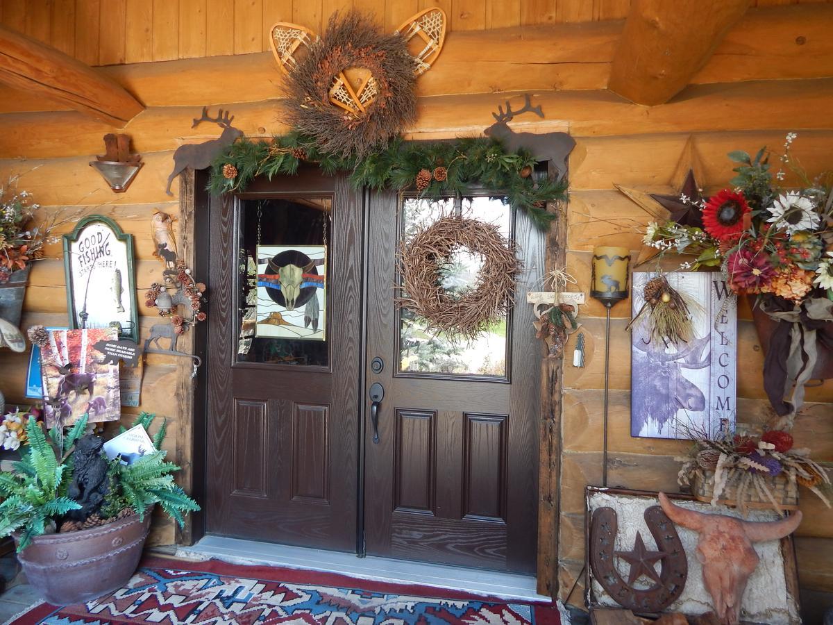 Idle Spurs Log Cabin Bed & Breakfast Black Diamond Exterior photo